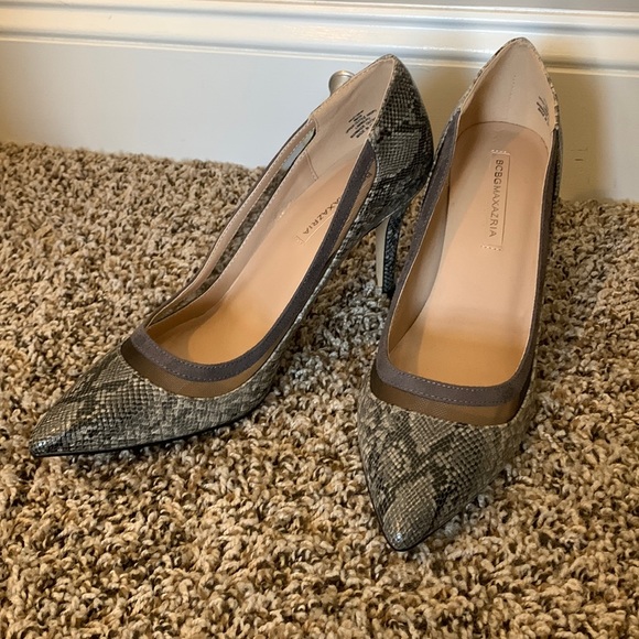 BCBGMaxAzria Shoes - Size 9 BCBG Snakeskin heels